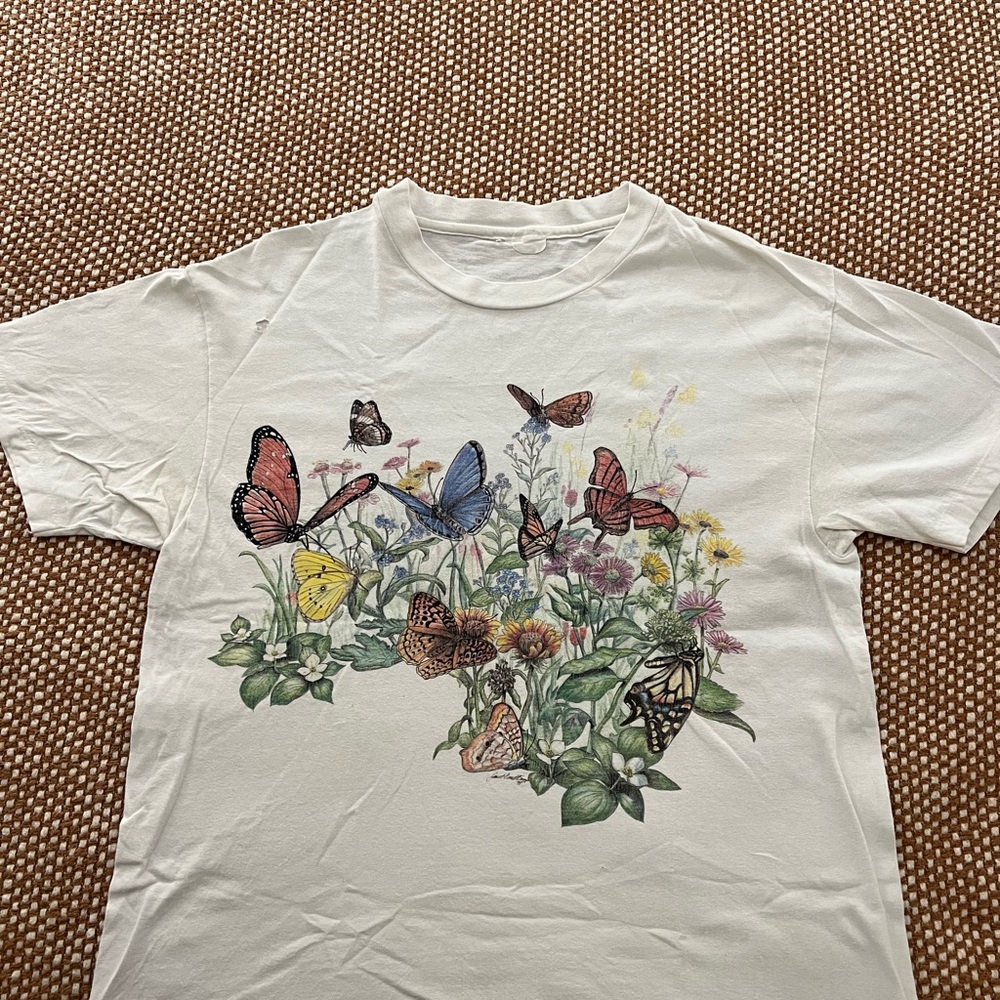 1996 Single Stitch Wild Cotton Men's White Butterfly Graphic Tee